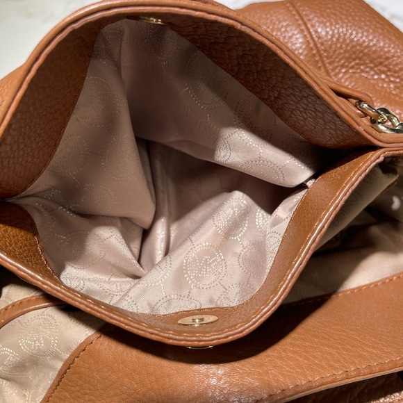 MICHAEL KORS Tote Camel
Brown Leather Bag Large With Cross Body Strap - Picture 13 of 15